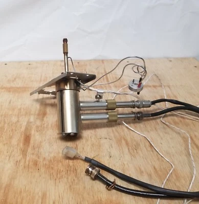 Conjunto de detector FID con cables para cromatógrafo de gases Varian CP-3800 GC (#2) Foto 1 de 4