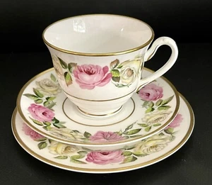 Royal Worcester Royal Garden Tea Cup Saucer Plate Trio, England, Excellent Con - Picture 1 of 7
