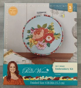 THE PIONEER WOMAN 6" Sweet Romance Stickerei Nadelspitzen-Set Neu - Bild 1 von 2