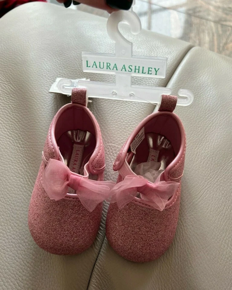 Laura Ashley Baby Pink Glitter Shimmer Maryjane Crib Shoes With Bow NWT Size 2 - Image 1 of 4