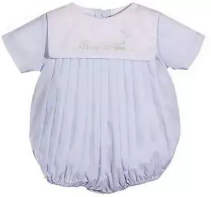Petit Ami hellblau Zug Plissee Luftpolster Strampler und Mütze Set 3 6 9 Monate - Bild 1 von 1