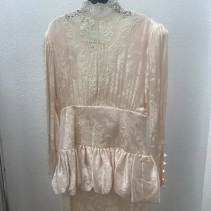 NEW Vintage DEADSTOCK McClintock Dress Bridgerton Style Peach Lace Button Peplum - Picture 1 of 10