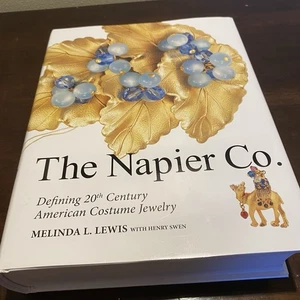 The Napier Co. Defining 20th Century American Costume Jewelry Book - Imagen 1 de 24