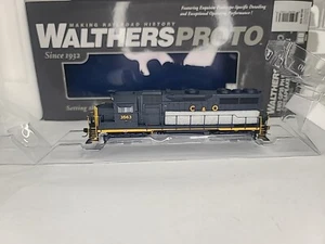 Walthers Proto GP35 PH II Diesel Loco C&O 3563 DCC Ready 920-49155 New In Box - Picture 1 of 14