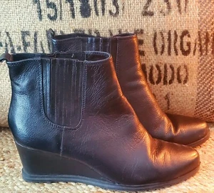 Ellen Tracy Women's Black "Terence" Boots -EUC - Size 9.5M - Picture 1 of 5