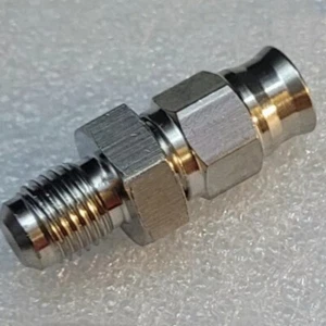 Raccordo tubo freno M10x1.0 ACCIAIO INOX CONVESSO MASCHIO SVASATO a AN3 PTFE - Foto 1 di 5