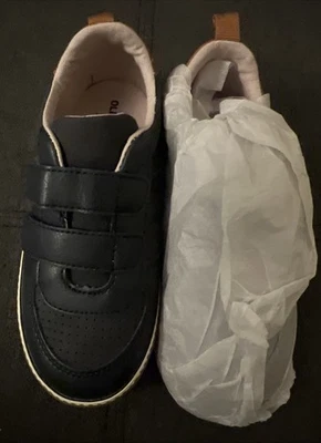 NEW OLD NAVY Sneakers Shoes Youth Boys - Image 1 of 4