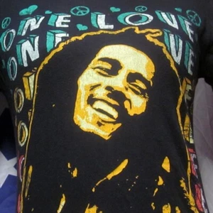 BOB MARLEY reggae girls med tee One Love throwback T shirt Rasta roots Zion - Picture 1 of 3