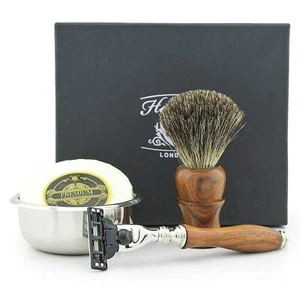 Wooden Shaving Kit for Men - 3 Edge Razor with Badger Shaving Brush Soap & Bowl - Picture 1 of 7
