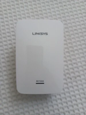 WiFi Range Extender Linksys RE7000 V2 Max Stream AC1900 Gigabit Booster - Image 1 of 3