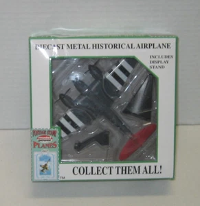 Model Power 1/100 5365-2 WWII US Fighter Mosquito Postage Stamp Planes - Picture 1 of 3