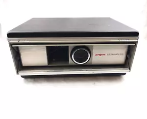 Proiettore Slide Vintage Argus Electromatic 570 - Foto 1 di 7