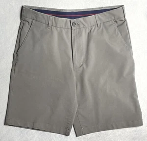 Izod Cedawood Ultraflex Performance Golf Shorts Pockets Gray Mens Size 32 x 9.5 - Picture 1 of 6