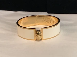 AUTHENTIC SIGNED ALEXANDER MCQUEEN WHITE ENAMEL SKULL HINGED BRACELET NR - Picture 1 of 10