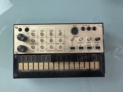 Korg Volca Keys Analog Synth Synthesizer Pre-owned - Image 1 of 4