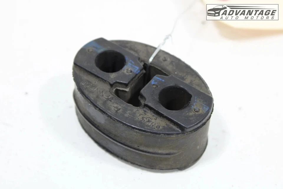 2017-2025 GMC ACADIA REAR RIGHT SIDE MUFFLER HANGER EXHAUST INSULATOR OEM - Image 1 of 4