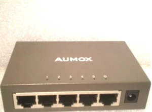 COMMUTATEUR GIGABIT ETHERNET AUMOX SG205 5 PORTS POUR STREAMING GAMING/VIDÉO - Photo 1/5
