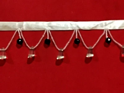4.6 yards upholstry lamp shade trim 2" wide clear & black beads on satin ribbon Foto 1 de 4