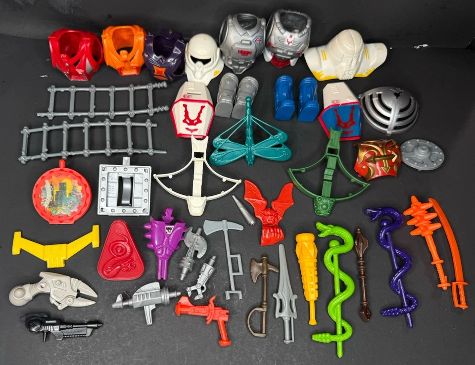 Lote de accesorios MOTU Masters of the Universe años 80 + armadura bastón Foto 1 de 4