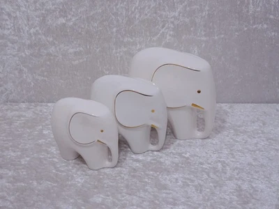 XcXZxX - 3 x Porcelain Design Figurine Elephant - Vintage Circa 1970 - White Gold - Image 1 of 4