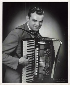 Steve Garchar Bandleader Akkordeonist VINTAGE Original 8x10 Pressefoto - Bild 1 von 2