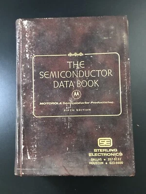 The Semiconductor Data Book by Motorola Fifth Edition 1970 Vd6 - Image 1 of 4