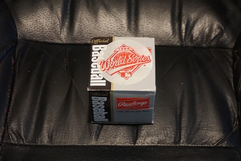 1994 UNOPENED Rawlings MLB Official WORLD SERIES BASEBALL IN BOX Cover