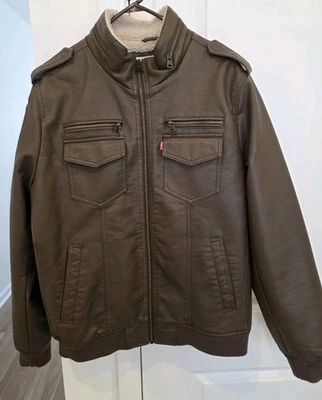 Chaqueta Bomber Levi’s Imitación Cuero Sherpa Forrada Marrón Cremallera Completa Talla L Para Hombre’s Foto 1 de 2