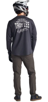 TROY LEE DESIGNS Ruckus Manga Larga Paseo Camiseta Pernos Carbono XL Foto 1 de 4