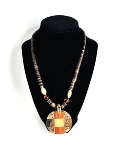 Round Inlaid Pendant Beaded Necklace Brown Beige 12 1/2” Long Wood Grain Look - Picture 1 of 3