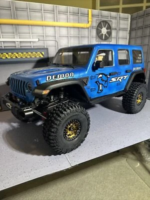 Axial 1/6 SCX6 Jeep JLU Wrangler 4WD RTR W/ Your Remote  AXI05000 Truck Crawler - Image 1 of 4