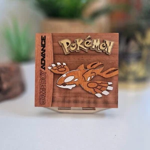 Pokémon Zafiro Nintendo Game Boy Advance Portada de Madera - Imagen 1 de 2
