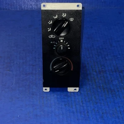1994-1997 Dodge Ram 1500 A/C Heater Control Switch Unit  55037030a - Image 1 of 4