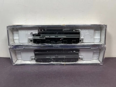 Life Like Trains N Scale 7424 Diesel Locomotive Set FA1 FB1 NYC 1004 3304 - Image 1 of 4