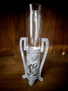 Schöne Jugendstil Zinnvase mit Glaszylinder und Rosenrelief, H. ca. 21 cm - Bild 1 von 3
