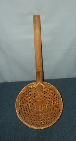 VINTAGE ORIENTAL ASIAN RATTAN WICKER LARGE SPOON WALL HANGING DECOR 18" LONG Cover