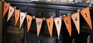 POTTERY BARN KIDS 2011 HALLOWEEN TRICK OR TREAT BANNER NEW OPEN PACKAGE - Picture 1 of 6