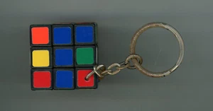 1970’s Rubik’s Cube Key Chain, The Rubik’s Cube Actually Rotates and Works - Picture 1 of 6