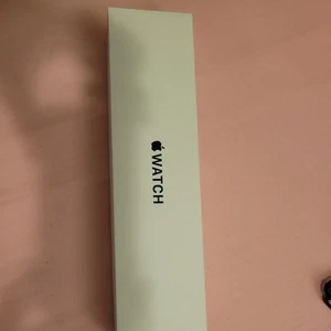 Apple Watch SE 40 mm Blue Case (MKQL3LL/A) - Picture 1 of 3