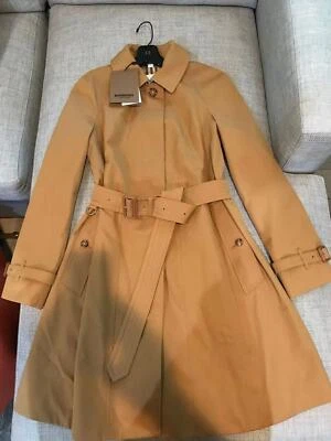 1990 美元巴宝莉女式 Sipson A 系列 Gabardine 雨衣肉豆蔻 4 码 — 第 1/4 张图片