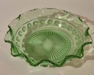 Davidson Glass Dish Green Blackberry Prunt Art Deco Style - Picture 1 of 10