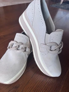 Dolce Vita Damen Slipper Plateau Schuhe Größe 8,5 Beige Creme Farbe - Bild 1 von 10