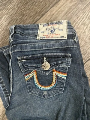 Jeans feminino tamanho 10 True Religion boot cut acabamento arco-íris - Imagem 1 de 4