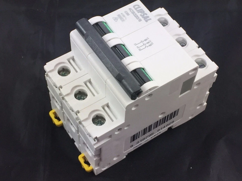 CLIPSAL 4CB320/6 20AMP THREE POLE 6KA CIRCUIT BREAKER C CURVE