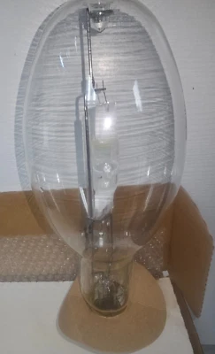 Superior Lamp 400 Watt - ED37 Metal Halide 4000K - ANSI M59/E - Mogul - Image 1 of 2