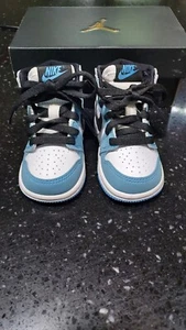 JORDAN 1 RETRO HIGH OG (TD) SIZE 4c WHITE/UNIVERSITY BLUE - Picture 1 of 8