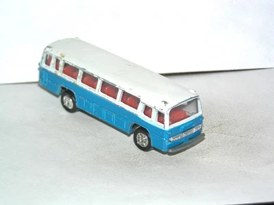 Autobús Mitsubishi Tomica Tomy de colección **LUZ ROSA ESPECIAL** Foto 1 de 2