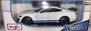 1:18 Maisto Ford Mustang Shelby GT500 American Muscle Sports Car 1/18 WHITE - Picture 1 of 7