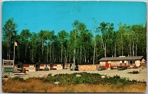 Postcard Wawa Ontario c1972 Hammer Lake Lodge Old Cars Gas Pump Highway 17 - Bild 1 von 2
