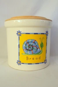 TG Green Cloverleaf Bread Bin Cockerel Design 23 cm Cream Earthenware & Wood Lid - Picture 1 of 13